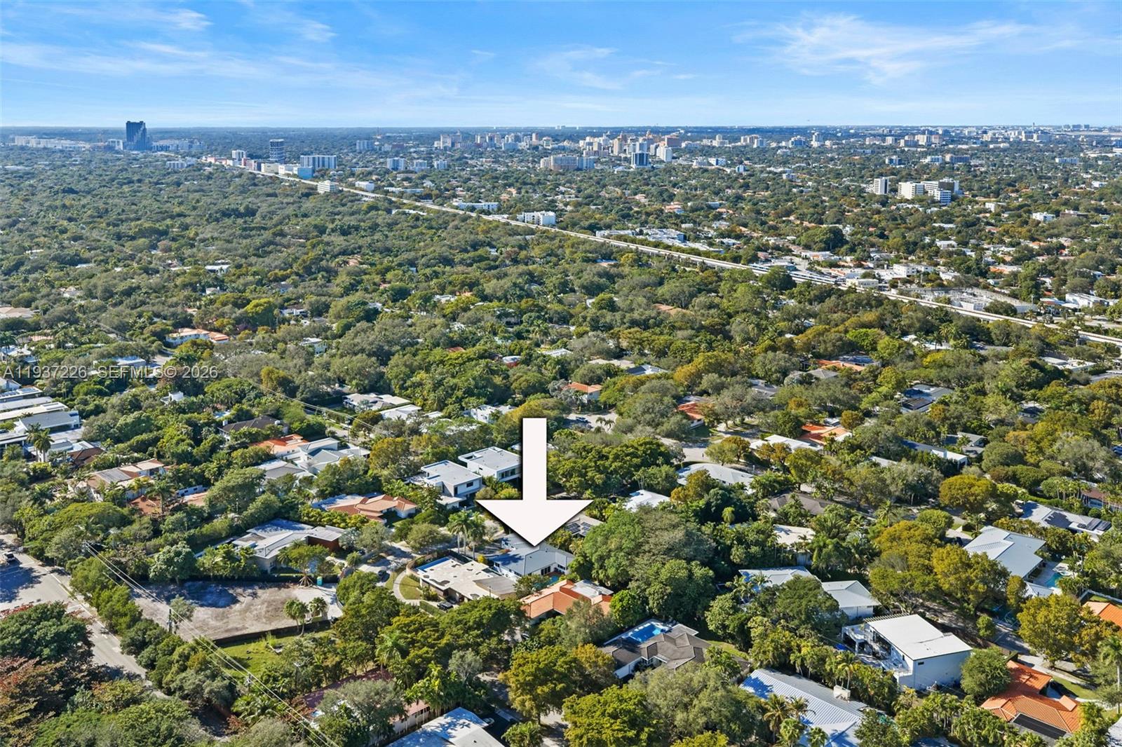 218 S Shore Dr Miami, FL 33133