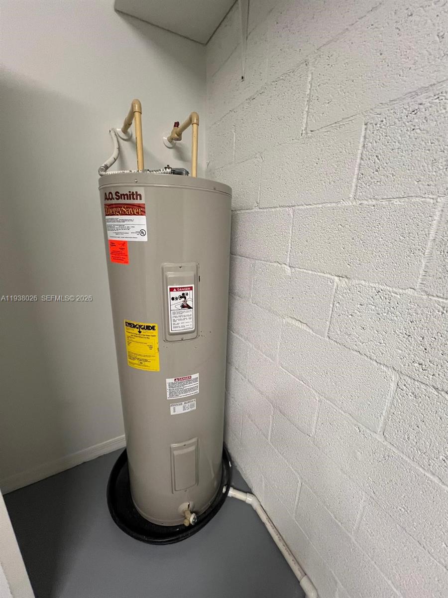 336 River Blf Ln Royal Palm Beach, FL 33411