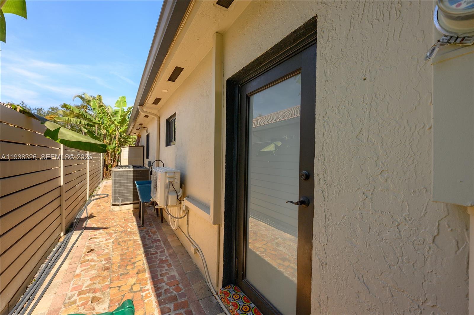 8935 NW 164th St Miami Lakes, FL 33018