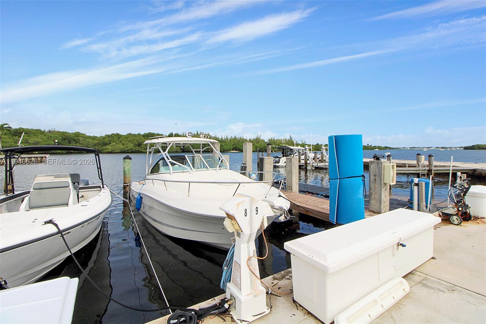 2700 NE 135th St #12 North Miami, FL 33181