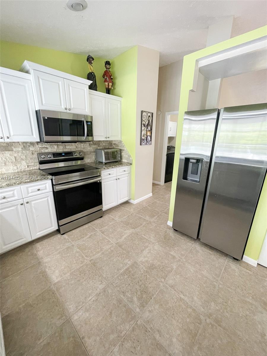 357 NE Gulfstream Ave #- Port St Lucie, FL 34983