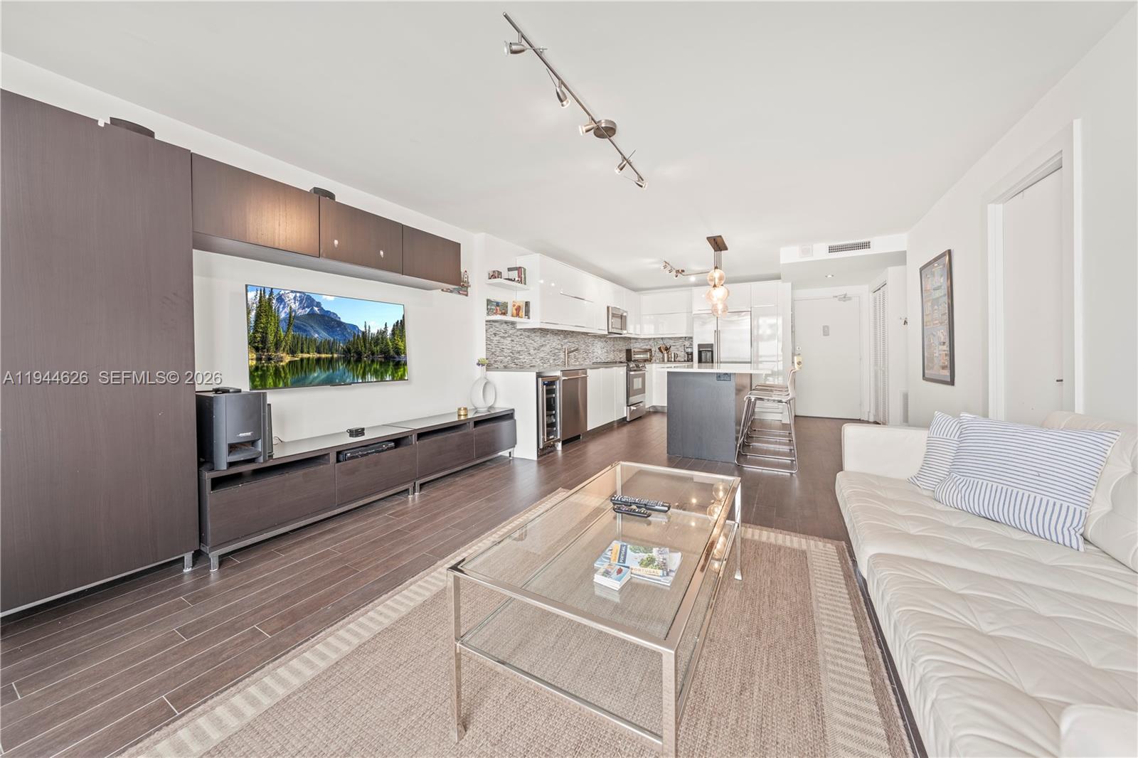 401 Ocean Dr #523 Miami Beach, FL 33139