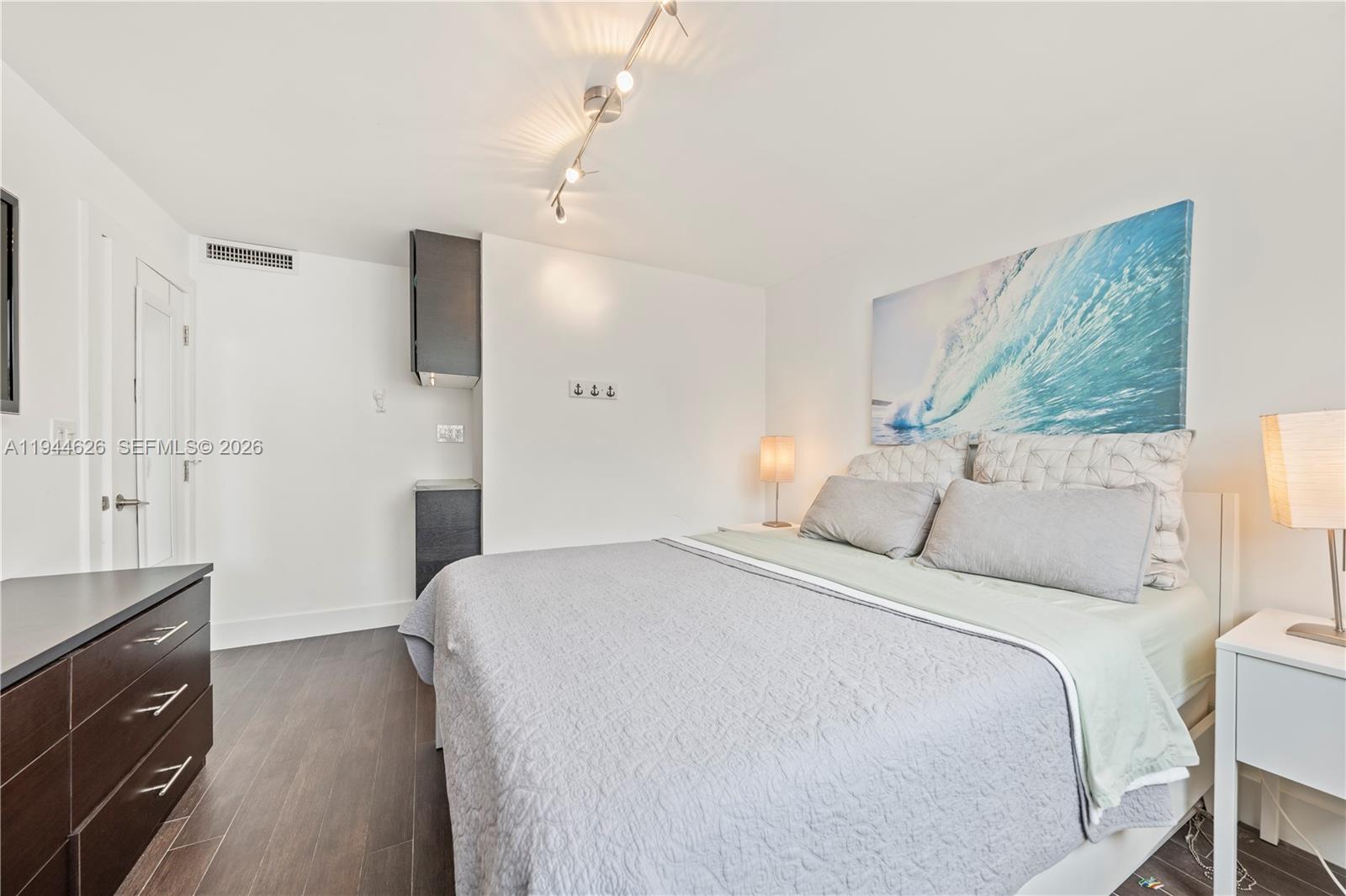 401 Ocean Dr #523 Miami Beach, FL 33139