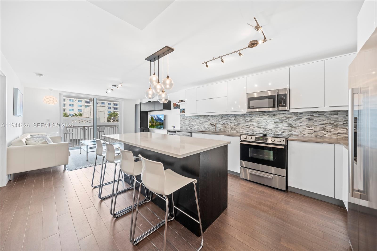 401 Ocean Dr #523 Miami Beach, FL 33139