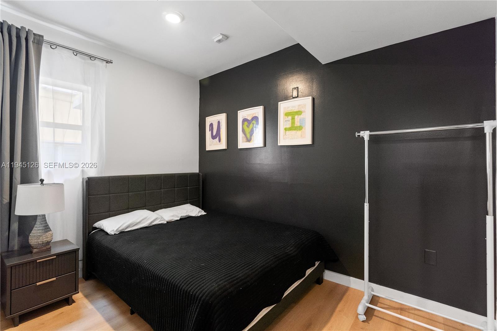 810 7th St #102 Miami Beach, FL 33139