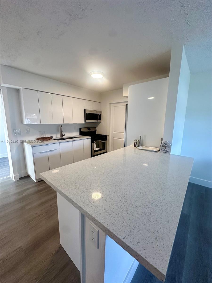 9040 NW 26th Pl Sunrise Golf Vlg Sunrise, FL 33322