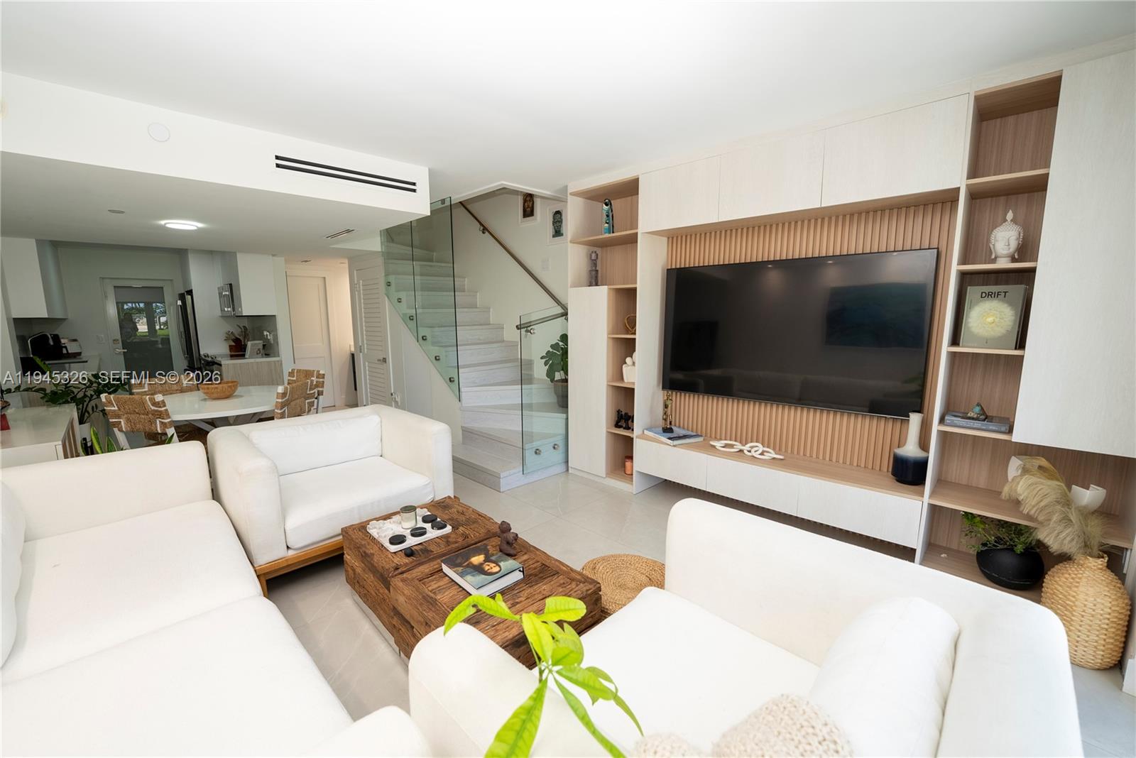 image Casa Del Mar Condos15