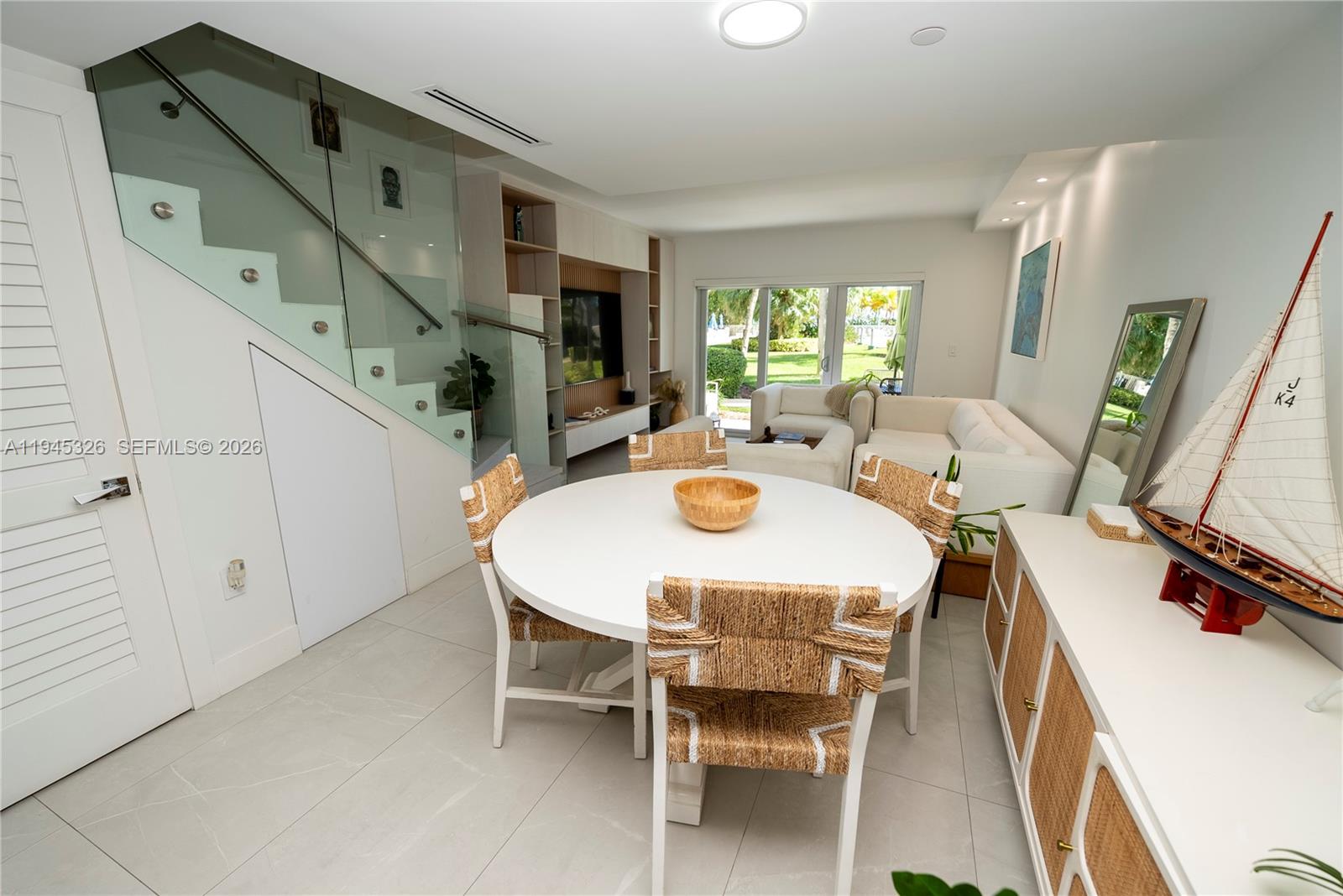 image Casa Del Mar Condos16