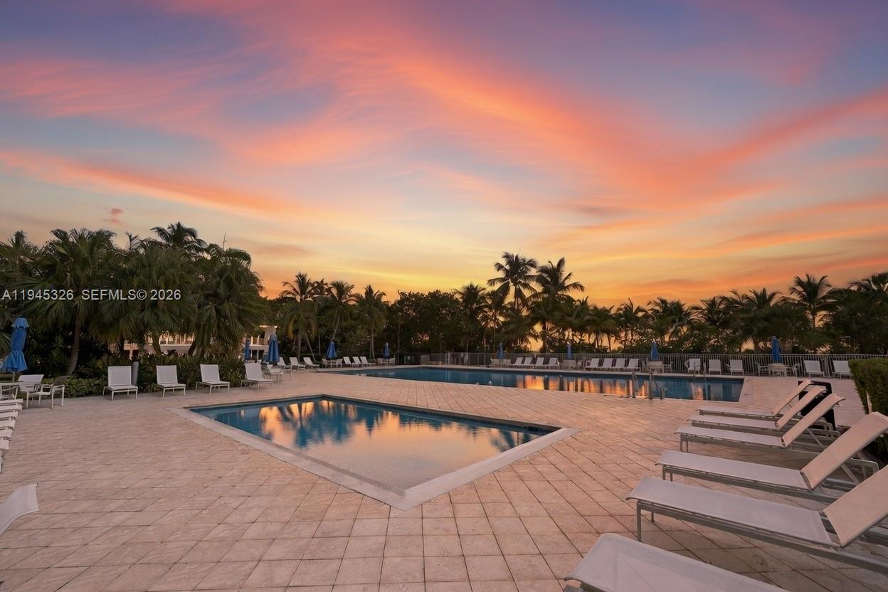 image Casa Del Mar Condos22