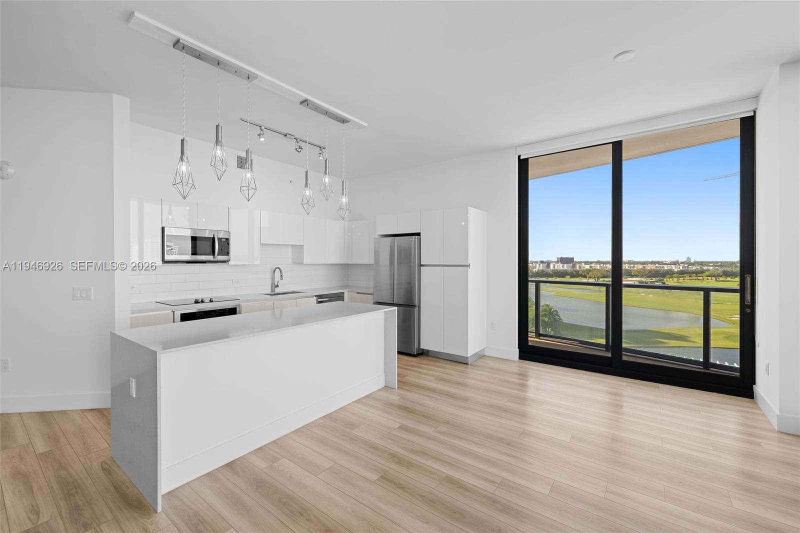 101 Diplomat Pkwy #0701