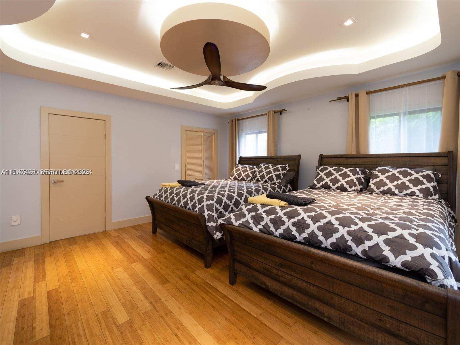 1606 Wiley St Hollywood, FL 33020