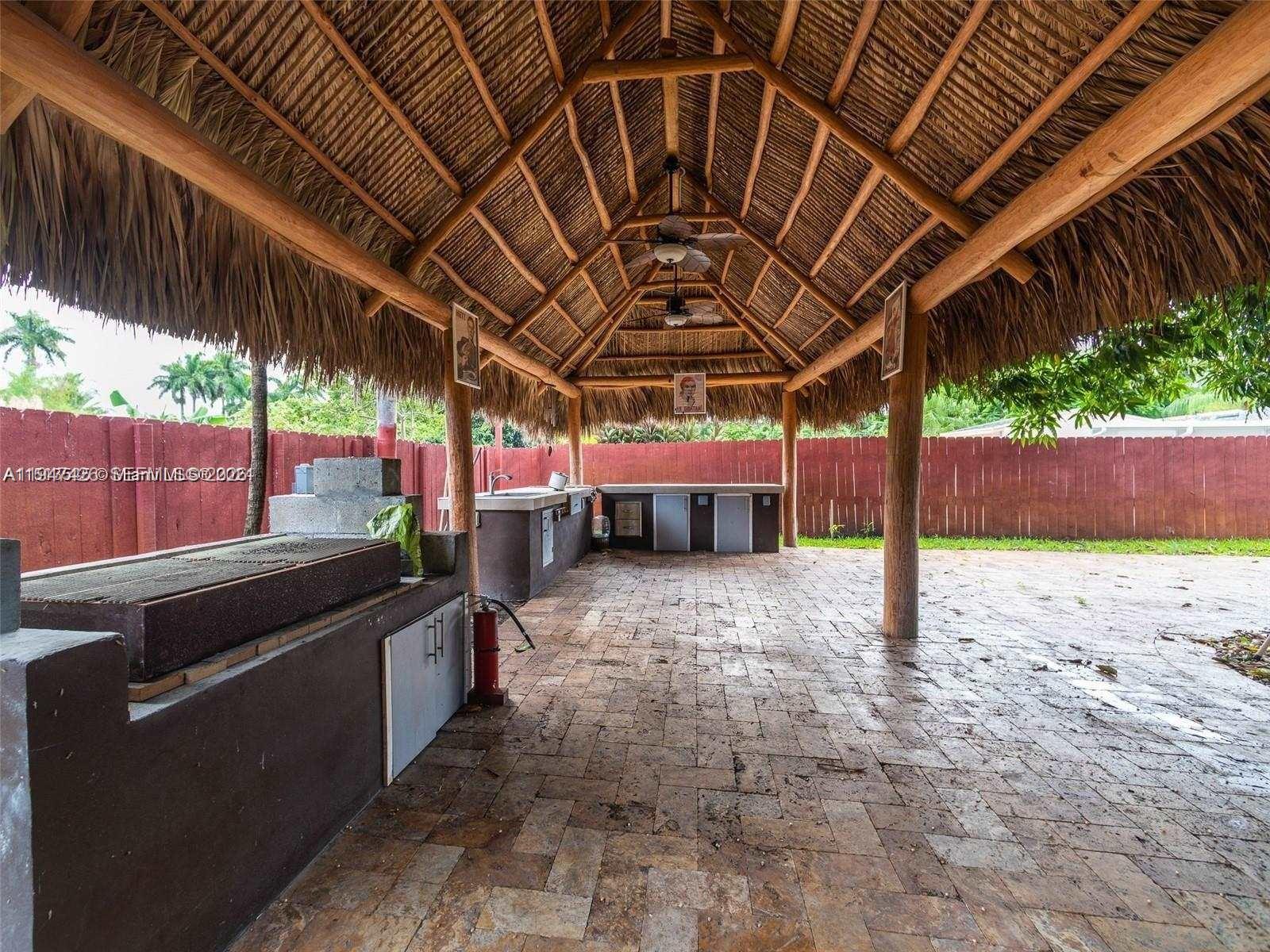 1606 Wiley St Hollywood, FL 33020