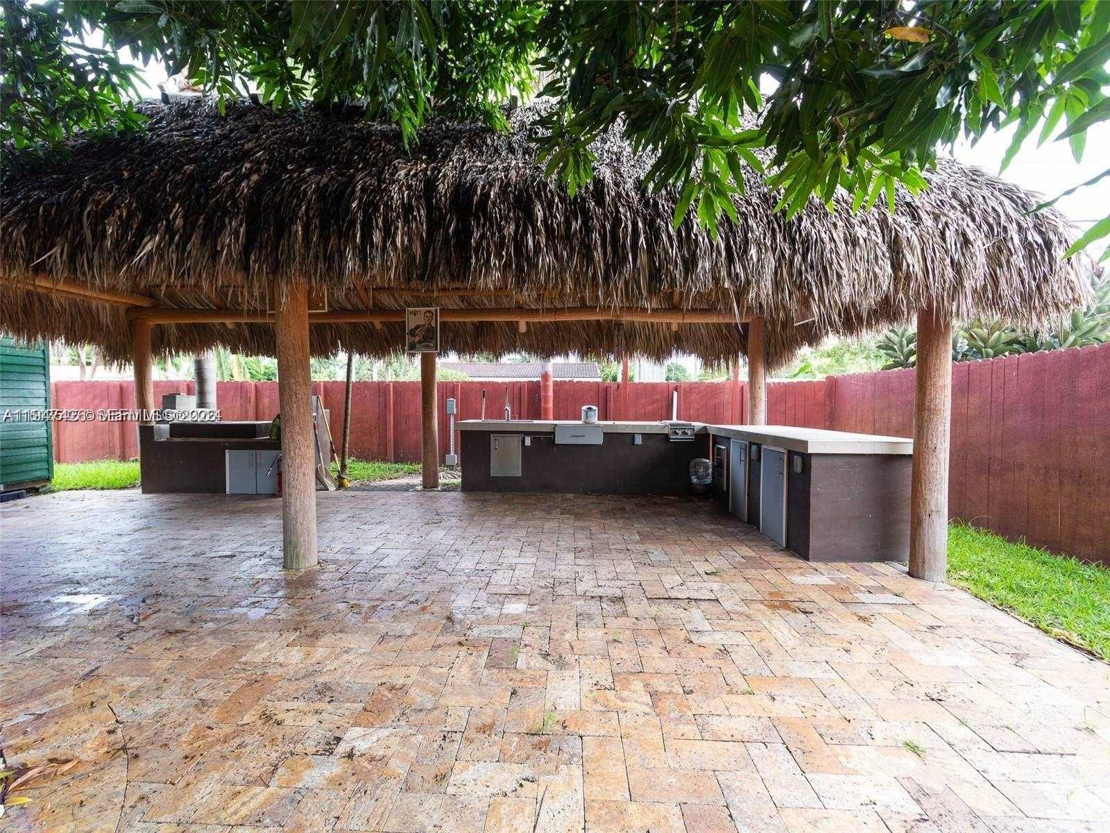 1606 Wiley St Hollywood, FL 33020