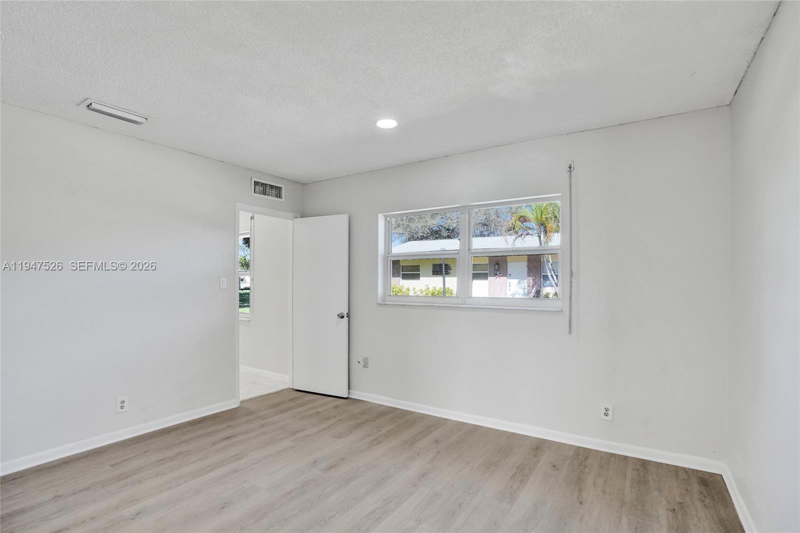 2621 SW Natura Ave Deerfield Beach, FL 33441