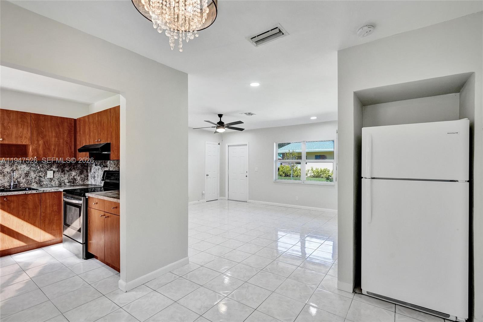 2621 SW Natura Ave Deerfield Beach, FL 33441
