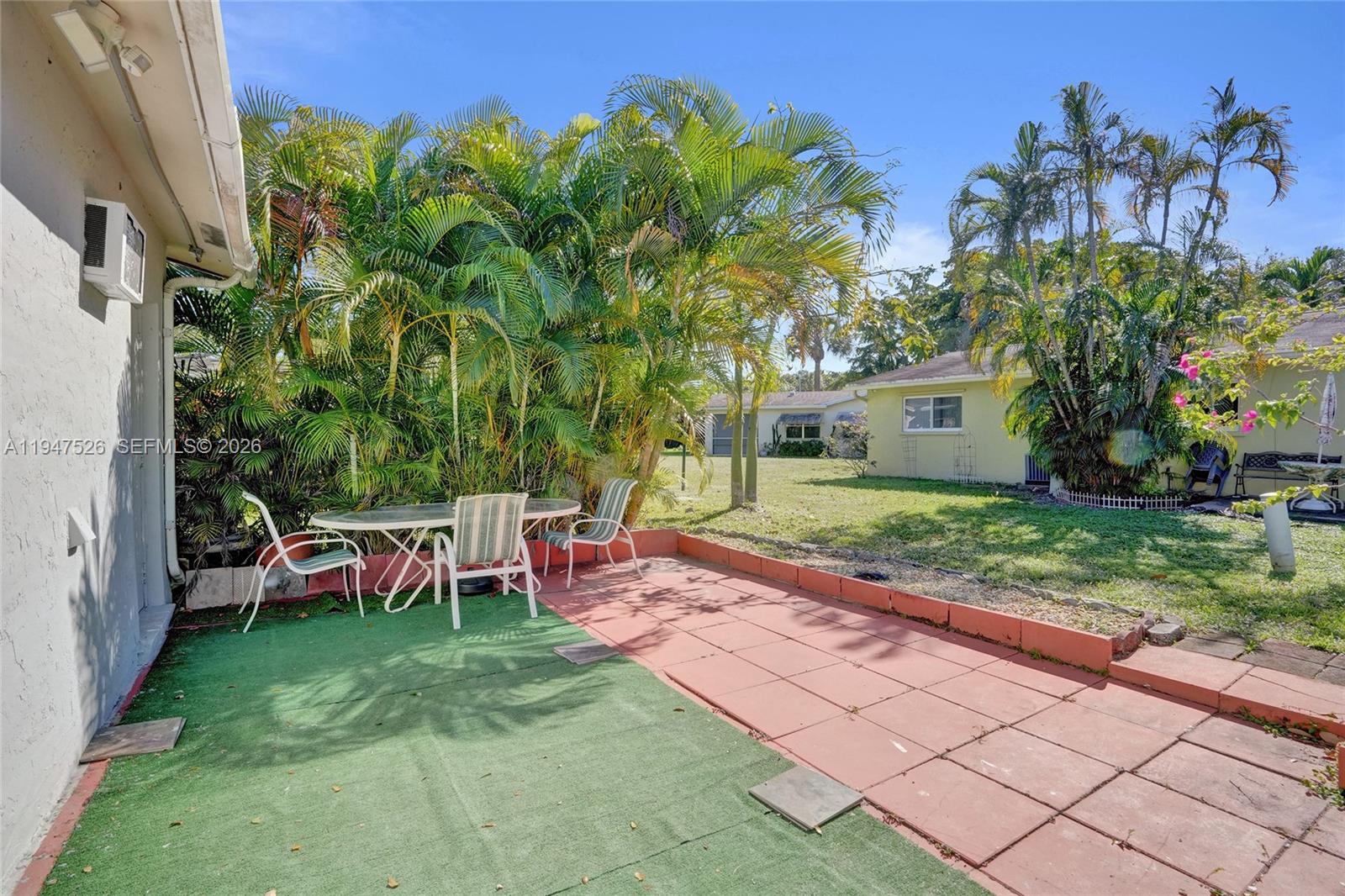 2621 SW Natura Ave Deerfield Beach, FL 33441