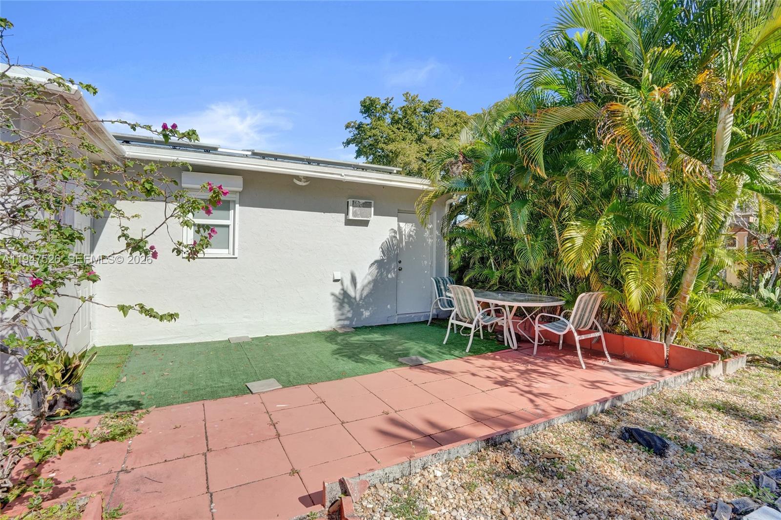 2621 SW Natura Ave Deerfield Beach, FL 33441