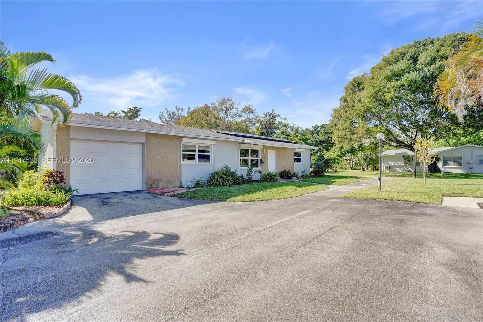 2621 SW Natura Ave Deerfield Beach, FL 33441