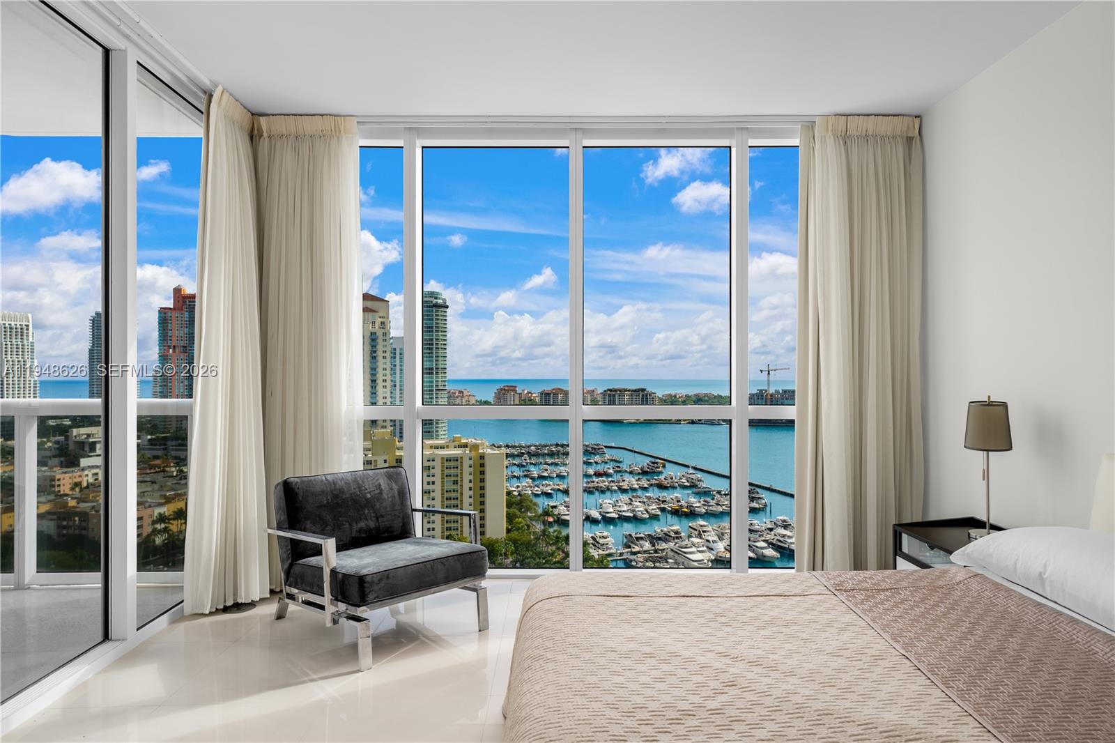 400 Alton Rd #2210 Miami Beach, FL 33139