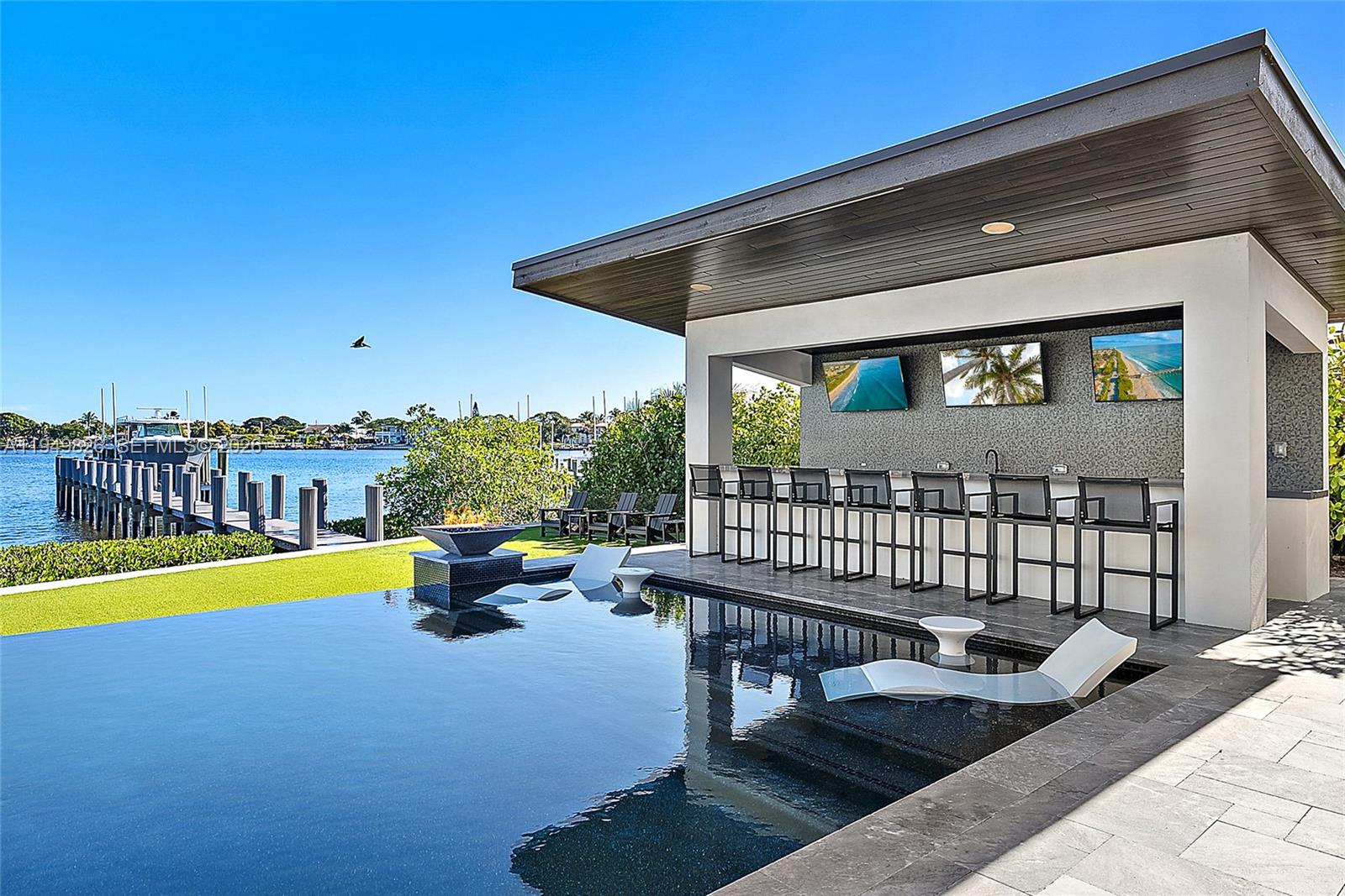 9 Bamboo Ln Jupiter, FL 33458