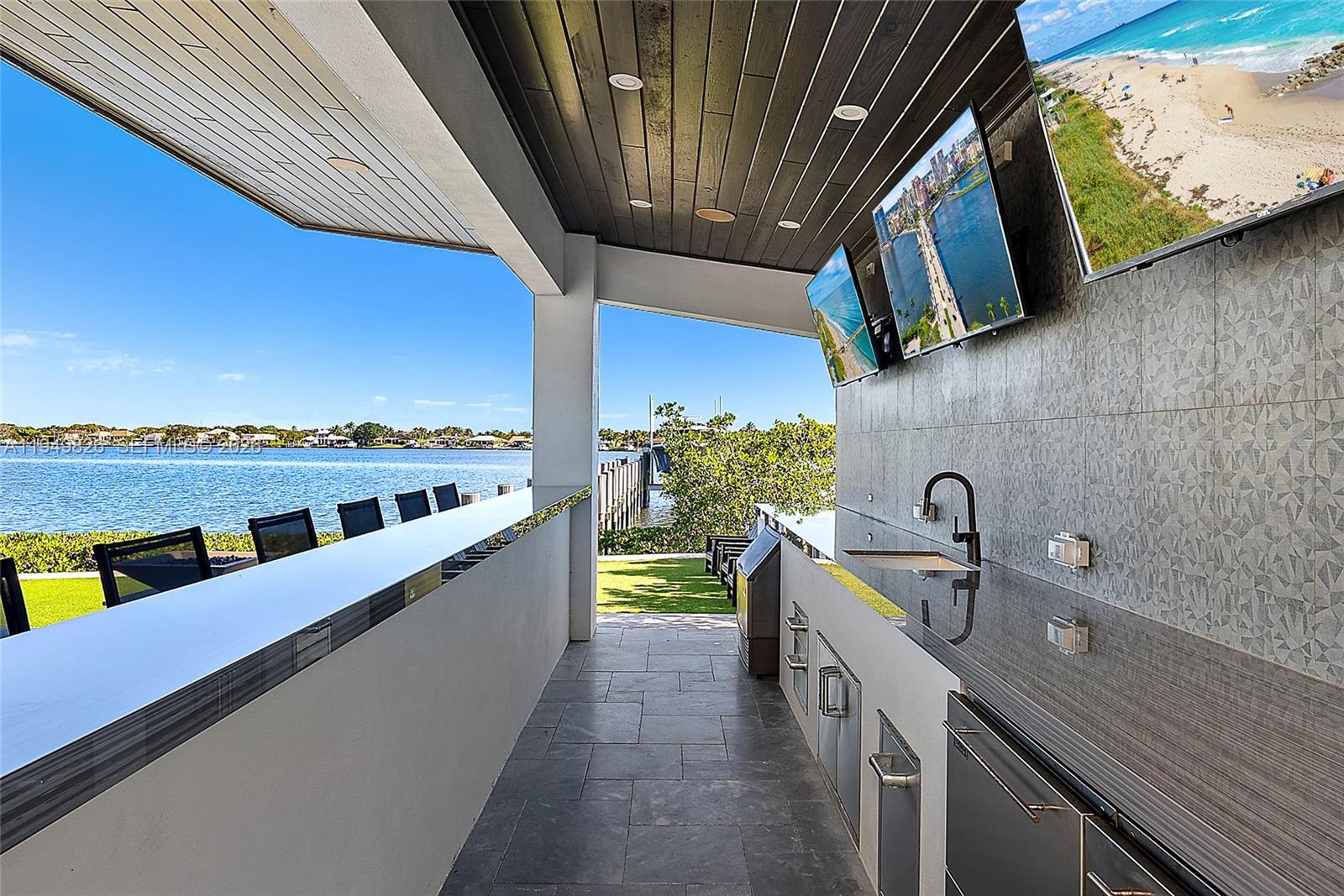 9 Bamboo Ln Jupiter, FL 33458