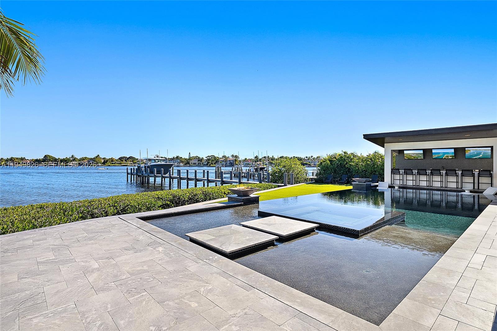 9 Bamboo Ln Jupiter, FL 33458