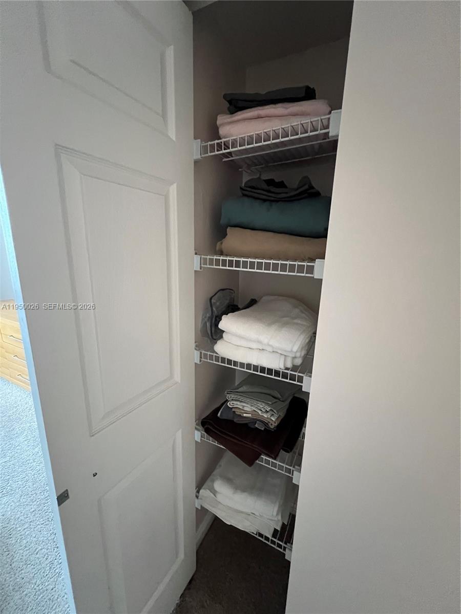 image Porto Bellagio Condo23