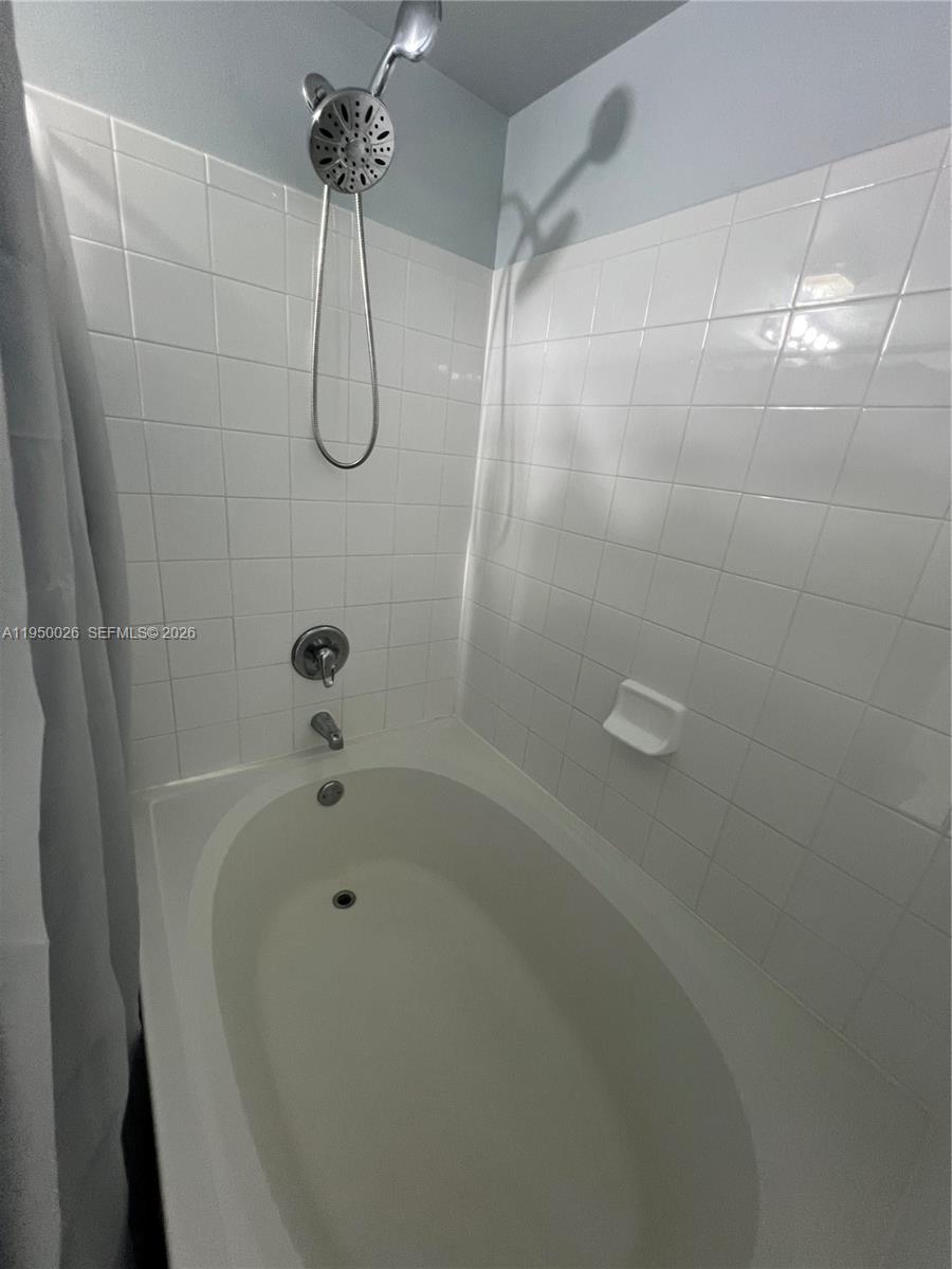 image Porto Bellagio Condo32