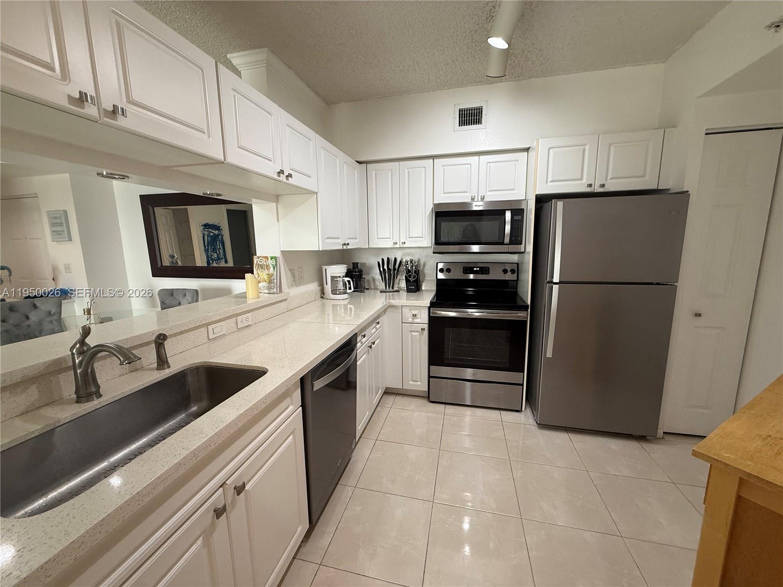 image Porto Bellagio Condo50