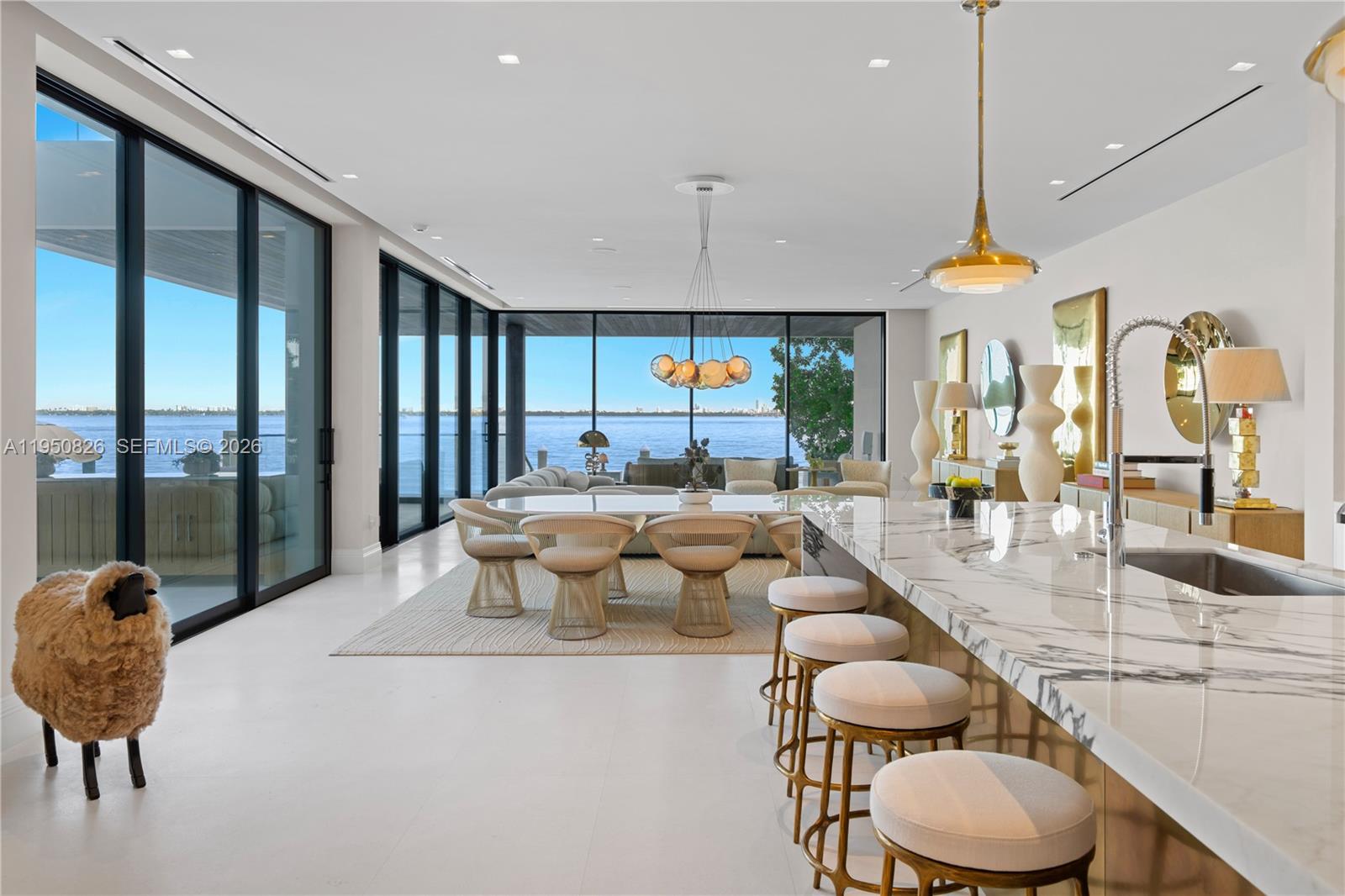 1417 N Venetian Way Miami, FL 33139