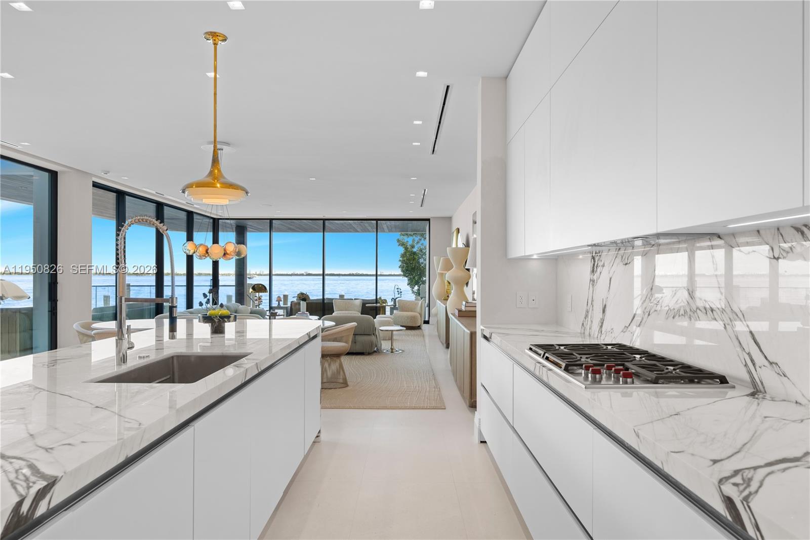 1417 N Venetian Way Miami, FL 33139