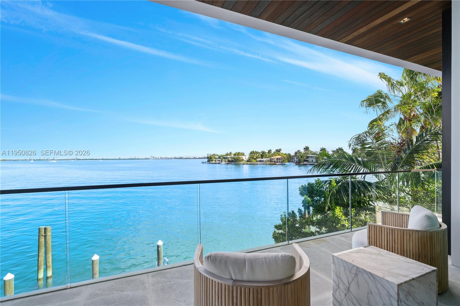 1417 N Venetian Way Miami, FL 33139