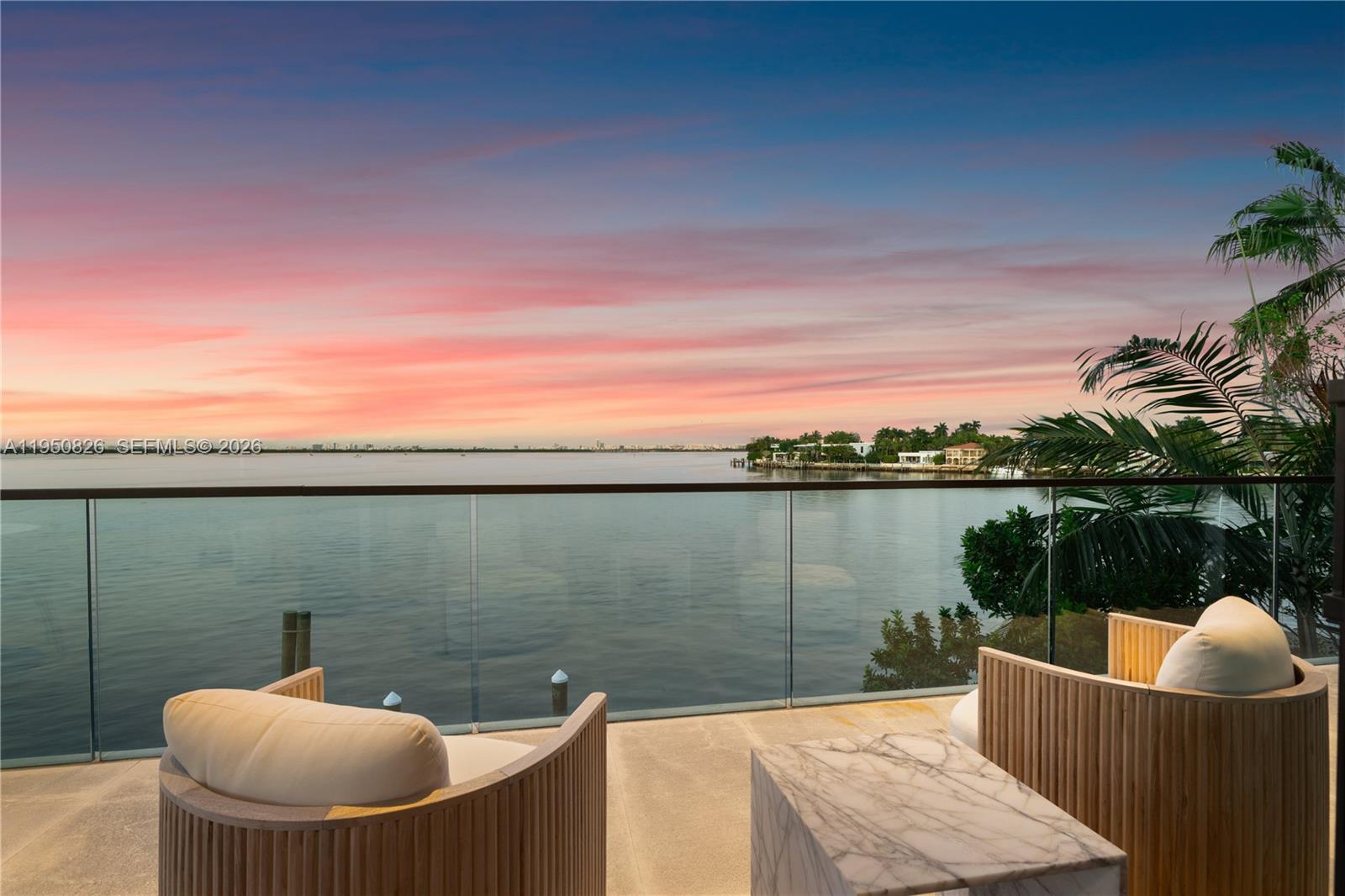 1417 N Venetian Way Miami, FL 33139