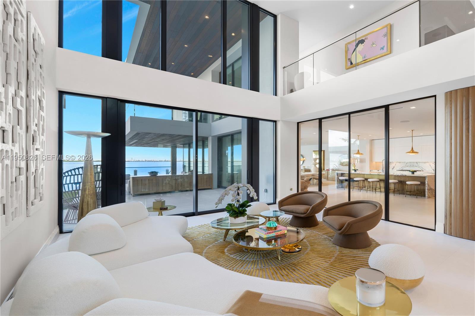 1417 N Venetian Way Miami, FL 33139