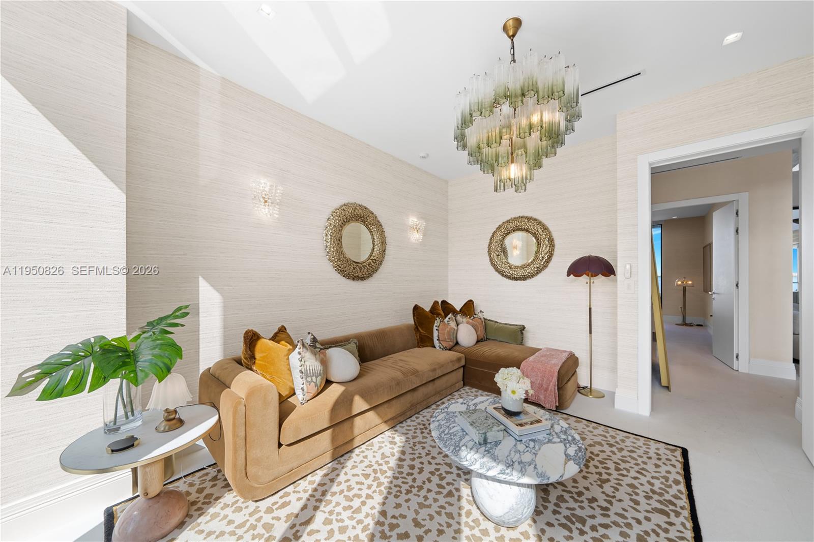 1417 N Venetian Way Miami, FL 33139