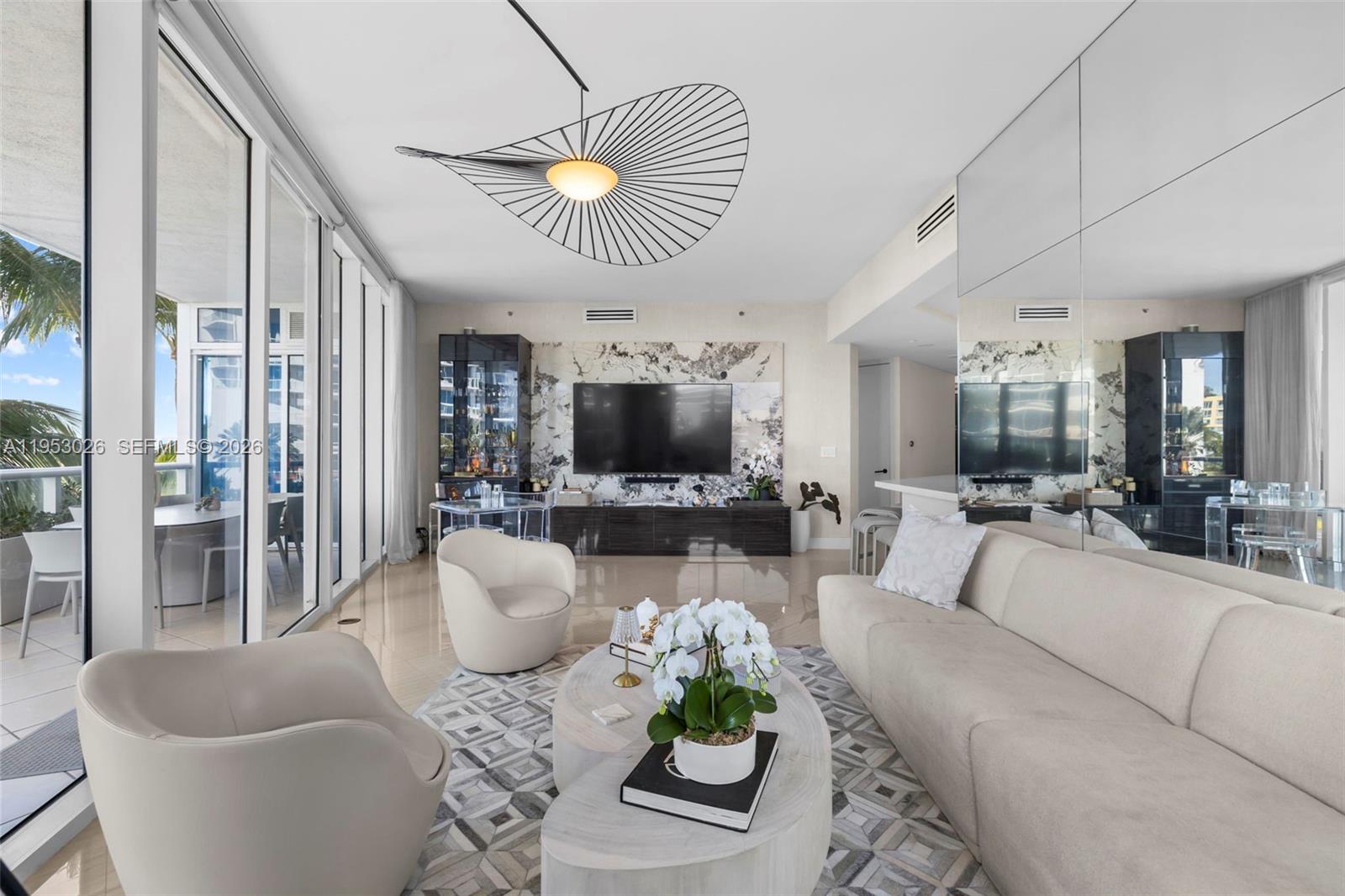 100 S Pointe Dr #509 Miami Beach, FL 33139