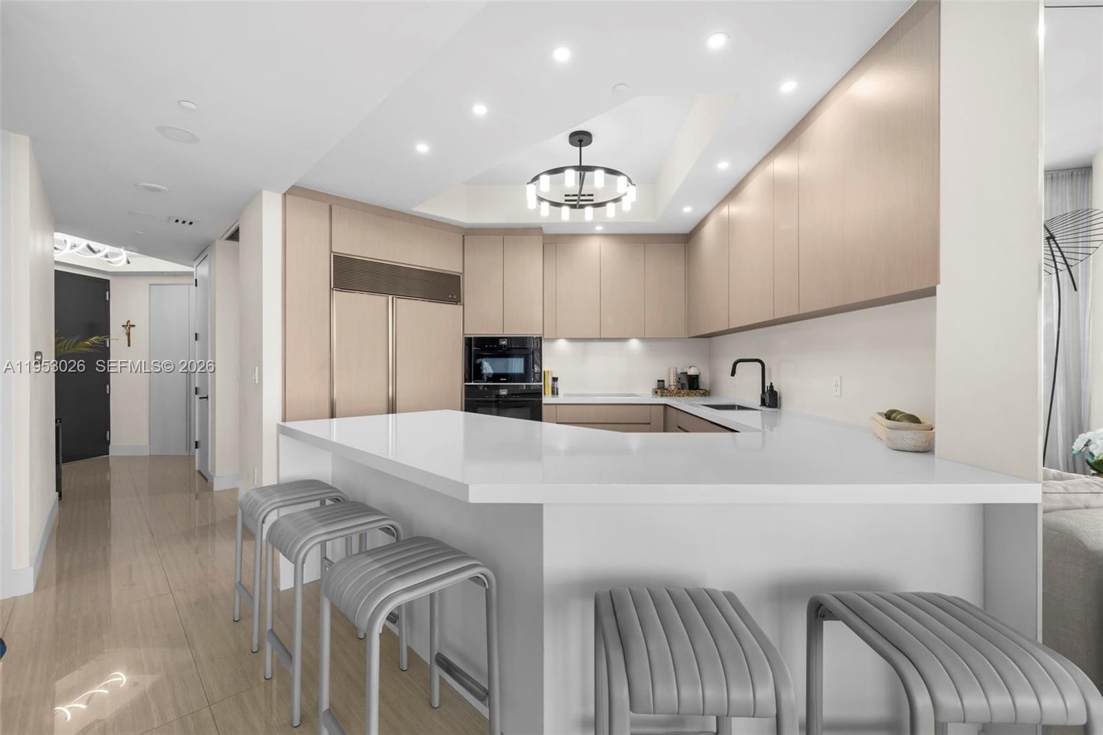 100 S Pointe Dr #509 Miami Beach, FL 33139