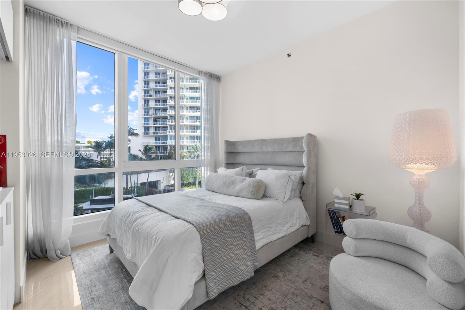 100 S Pointe Dr #509 Miami Beach, FL 33139