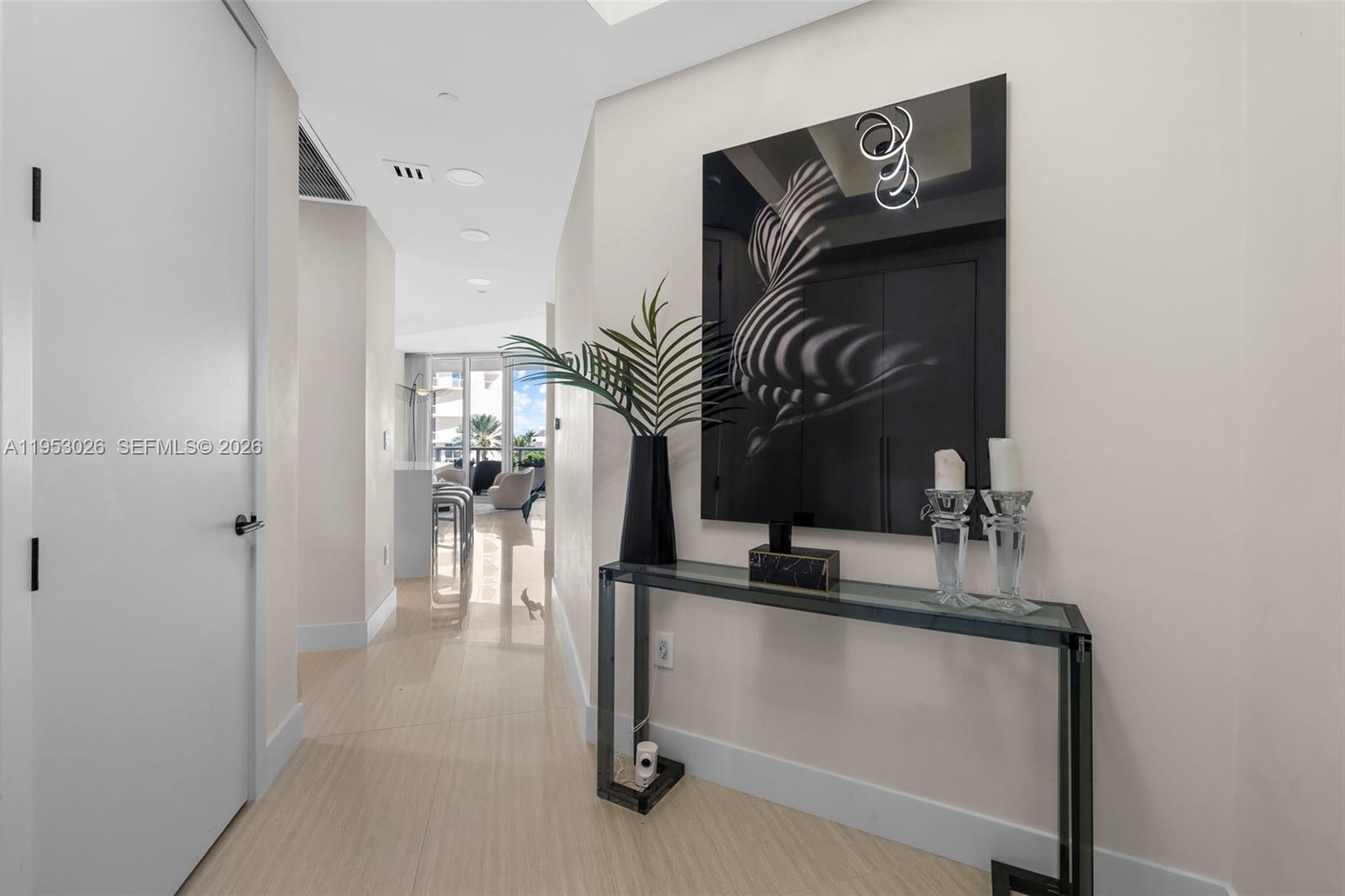 100 S Pointe Dr #509 Miami Beach, FL 33139