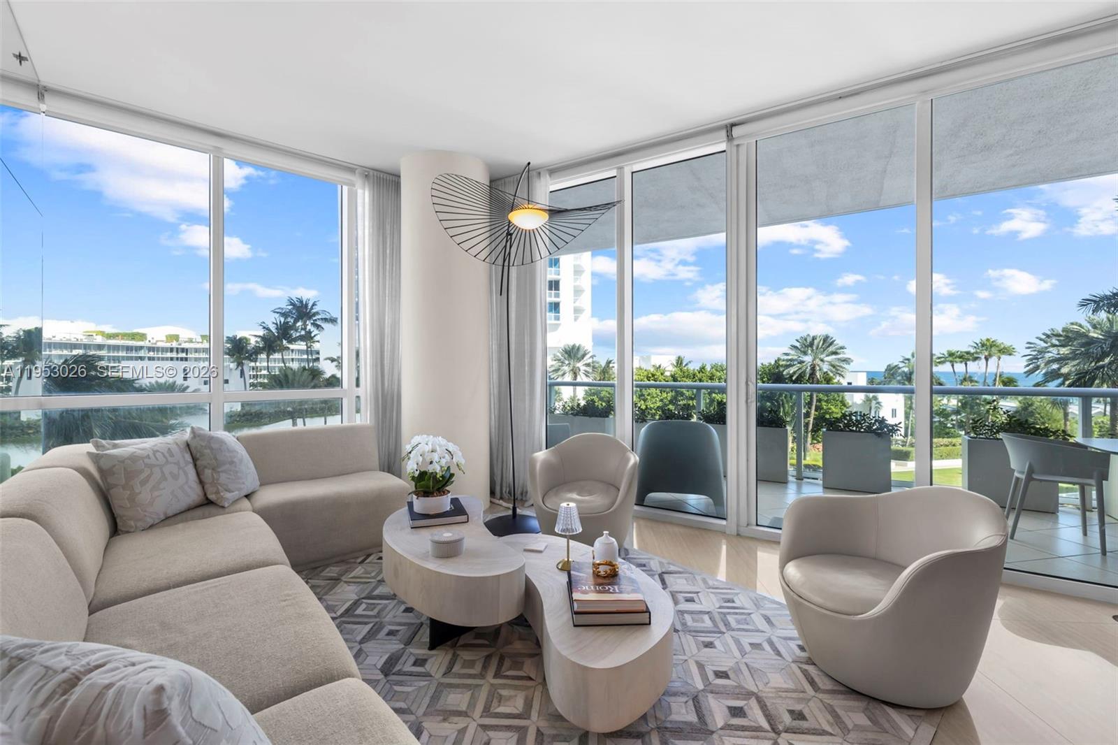 100 S Pointe Dr #509 Miami Beach, FL 33139