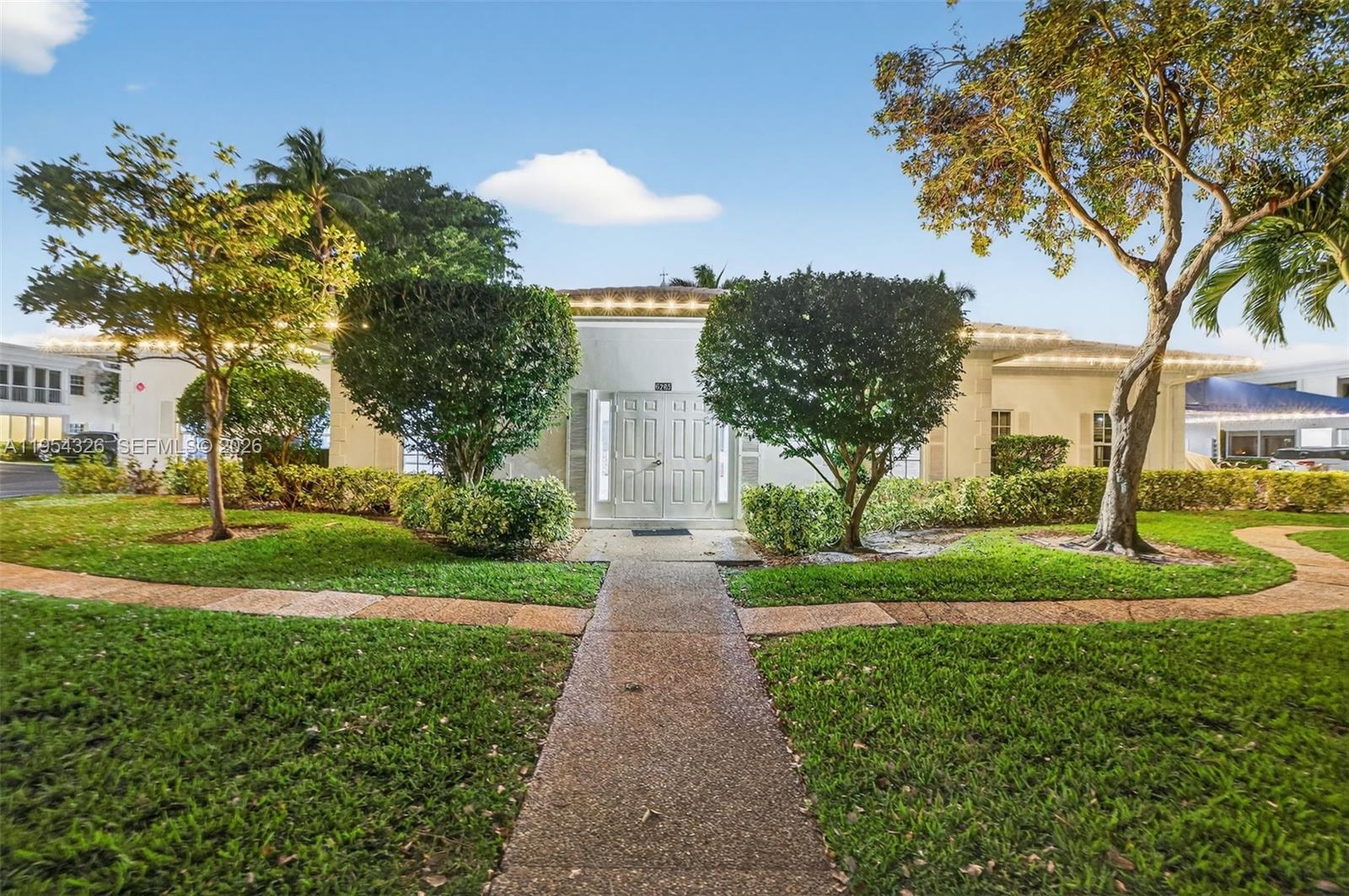 6471 Bay Clb Dr #3 Fort Lauderdale, FL 33308