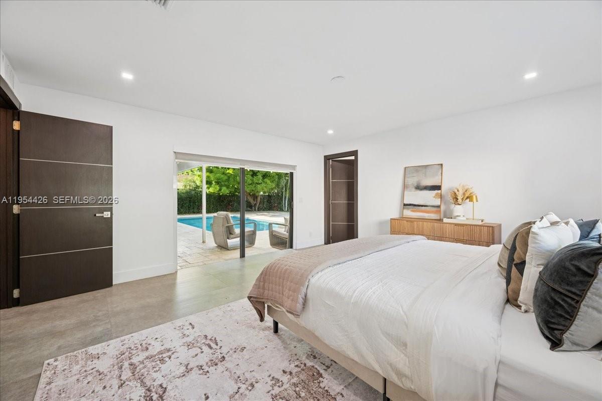 2305 Magnolia Dr North Miami, FL 33181