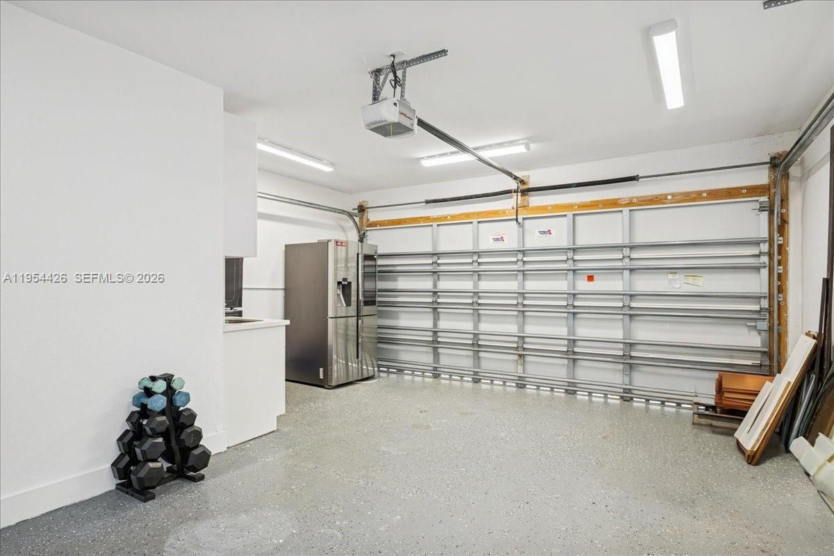 2305 Magnolia Dr North Miami, FL 33181