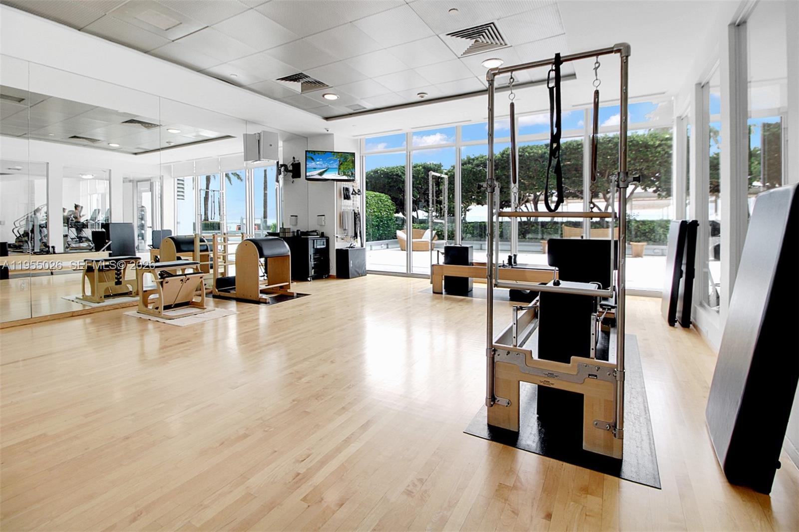 image Jade at Brickell Bay61