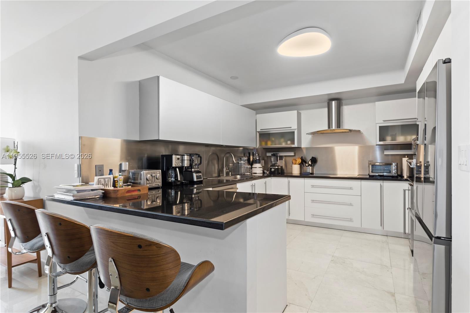 765 Crandon Blvd #506 Key Biscayne, FL 33149