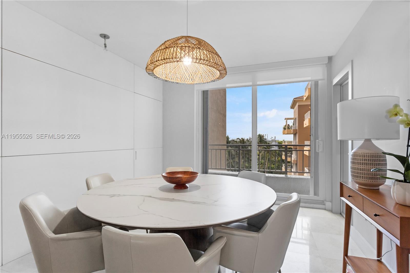 765 Crandon Blvd #506 Key Biscayne, FL 33149