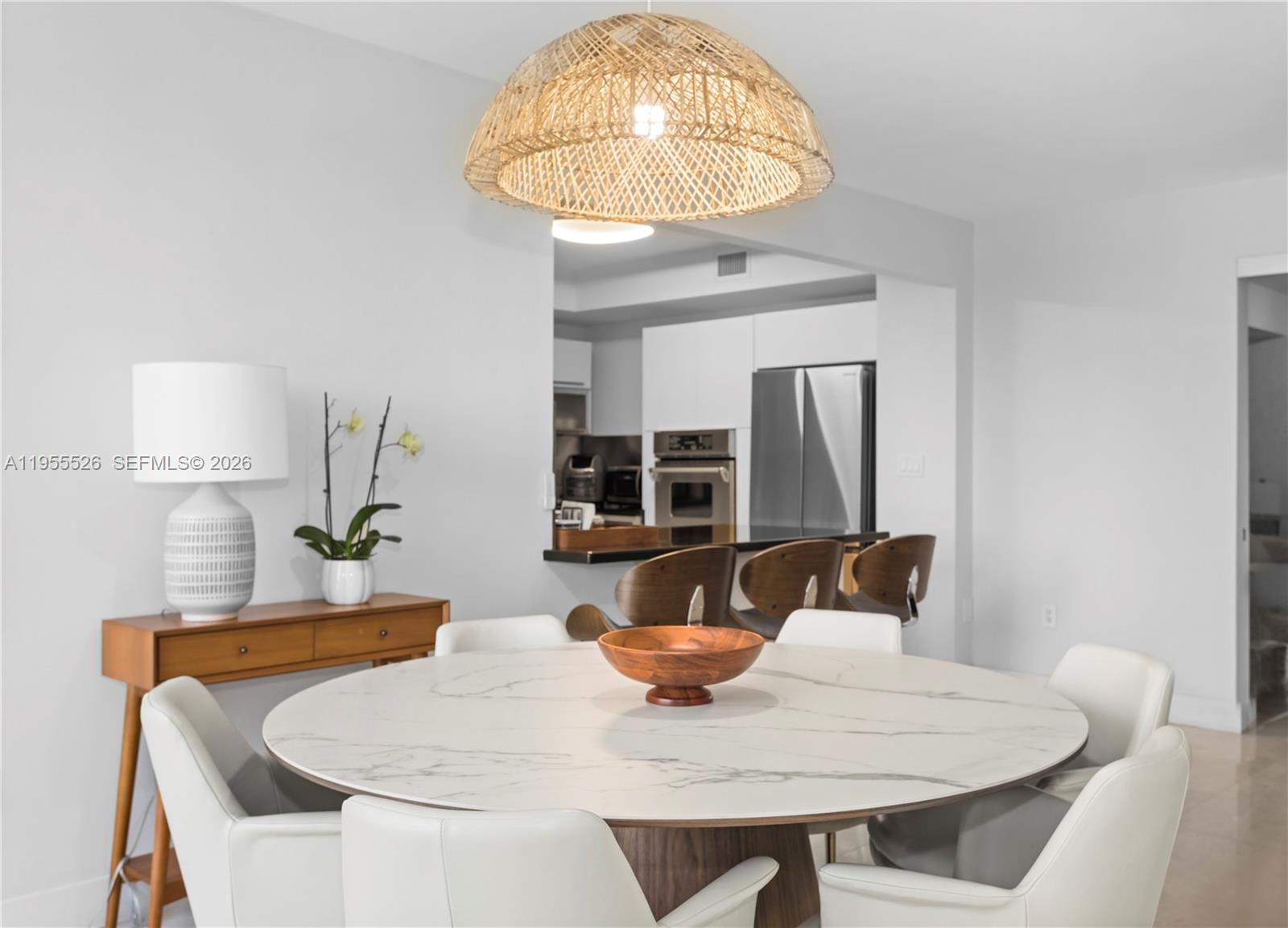 765 Crandon Blvd #506 Key Biscayne, FL 33149