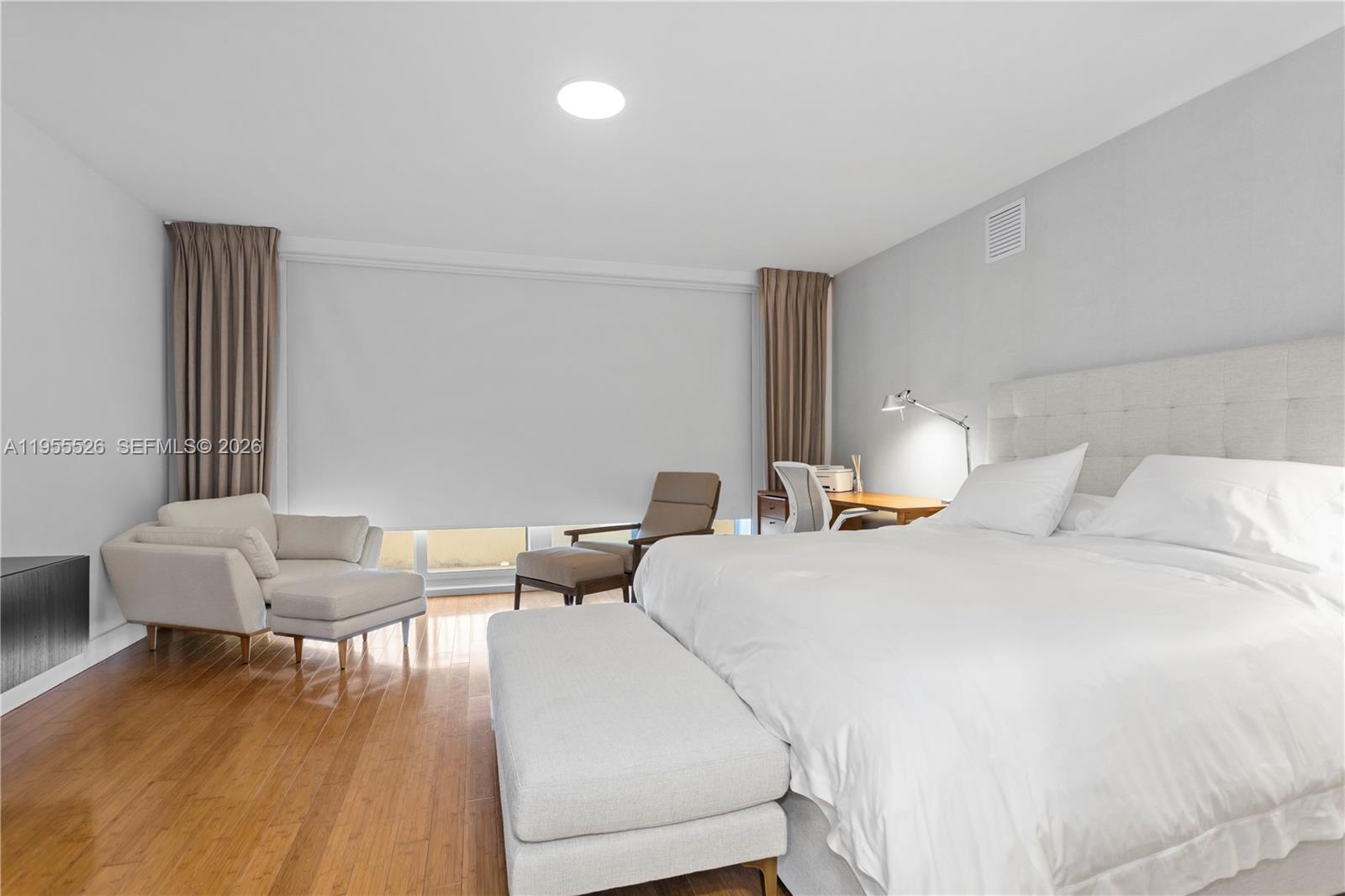 765 Crandon Blvd #506 Key Biscayne, FL 33149