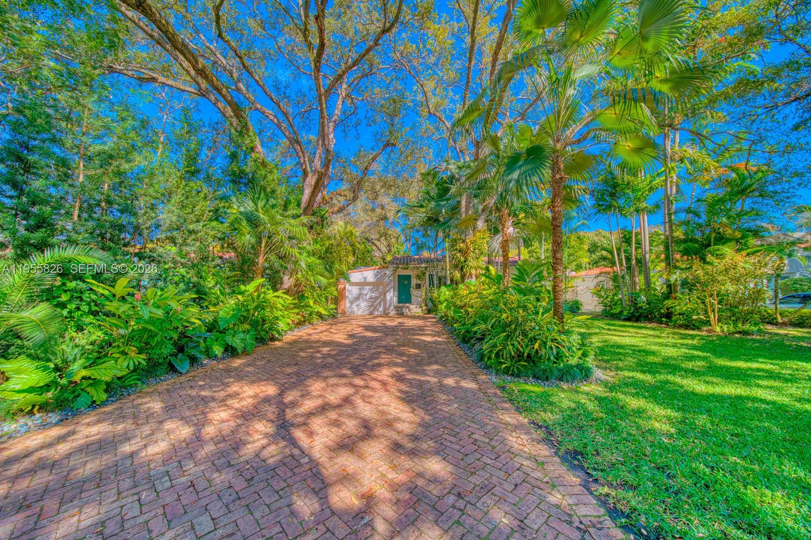 3227 Riviera Dr Coral Gables, FL 33134