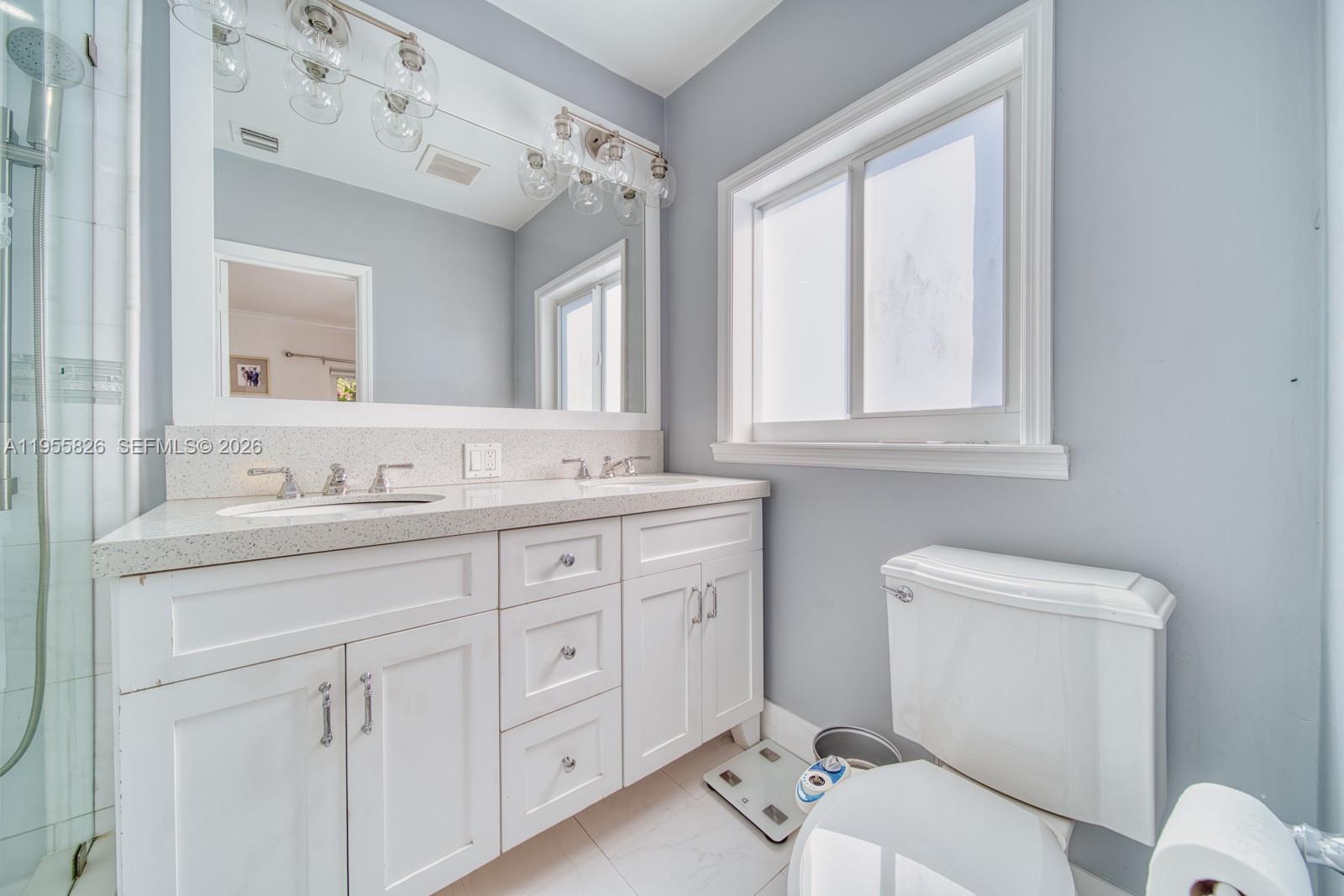 3227 Riviera Dr Coral Gables, FL 33134